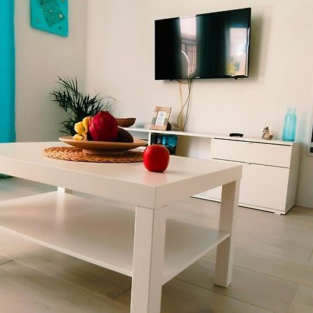 Louise 1 Minuto A Pie Del Mar Apartment Tias Exterior photo